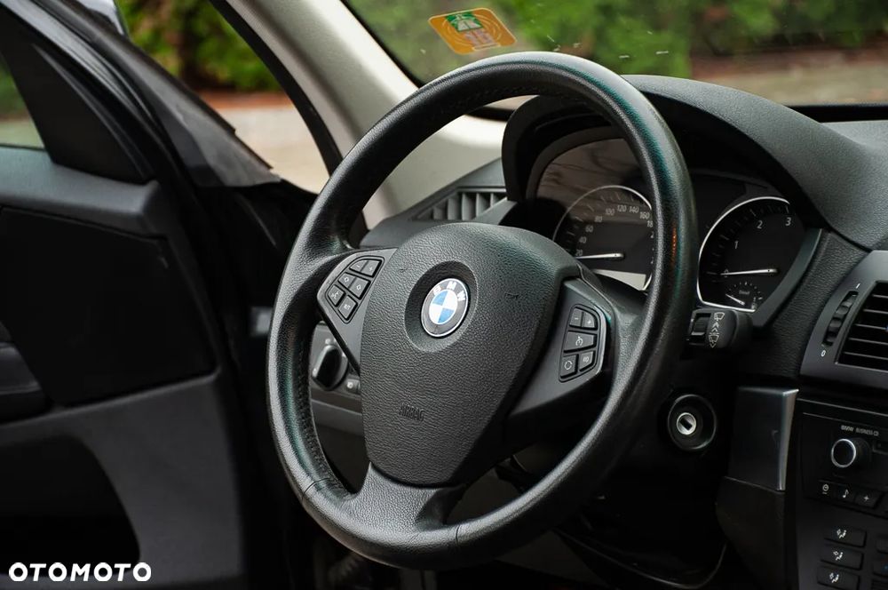 BMW X3 xDrive18d - 26