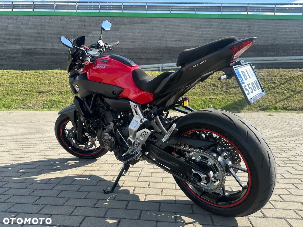 Yamaha MT - 5