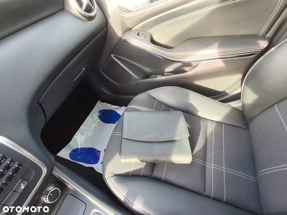 Mercedes-Benz Klasa A 180 (BlueEFFICIENCY) Style - 28