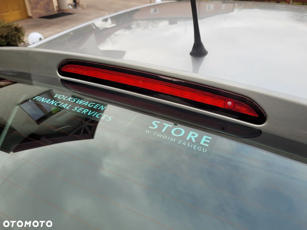 Volkswagen up! 1.0 move - 28