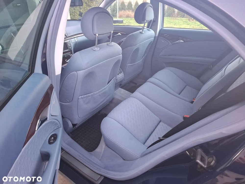 Mercedes-Benz Klasa E 220 CDI Automatik Classic - 9