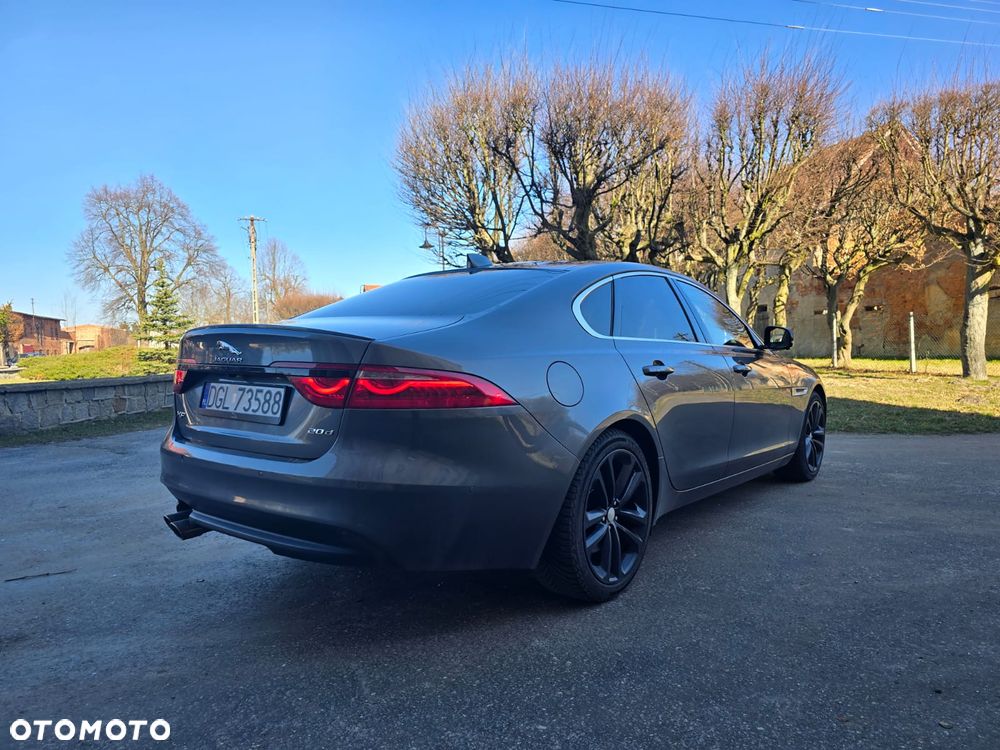 Jaguar XF 2.0 i4D Prestige - 27