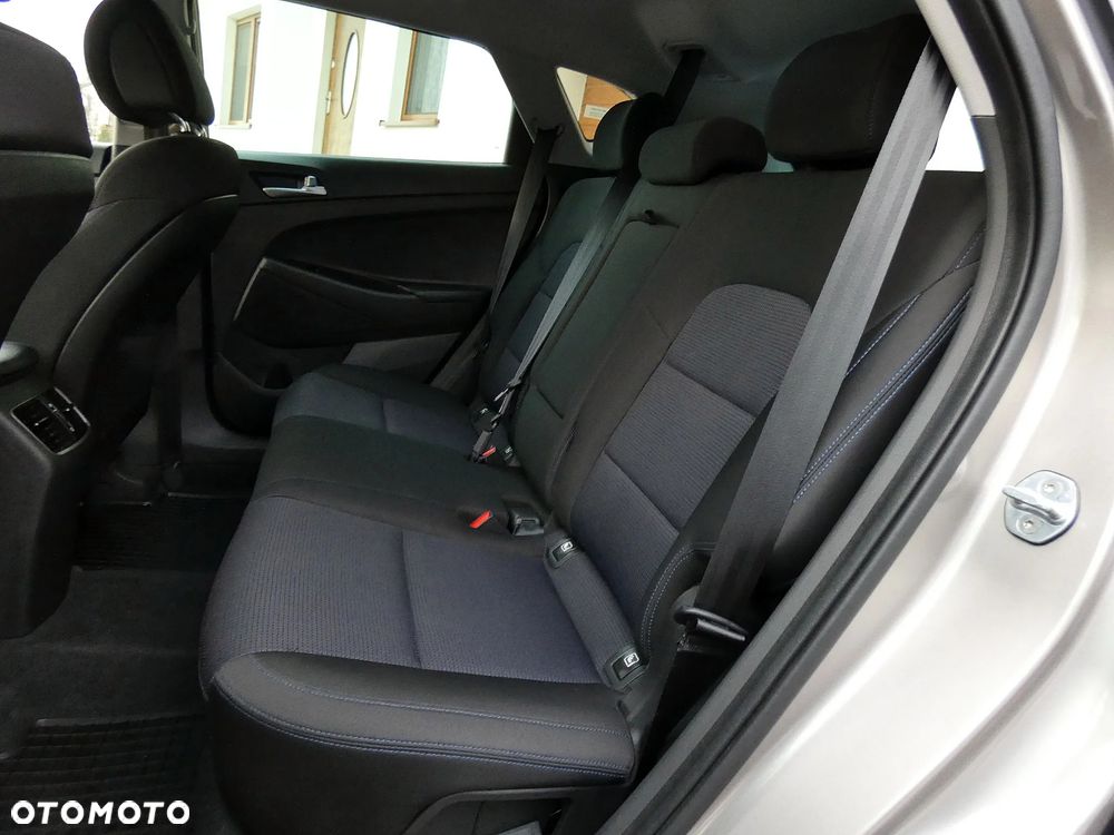 Hyundai Tucson 1.7 CRDI BlueDrive Style 2WD DCT - 13
