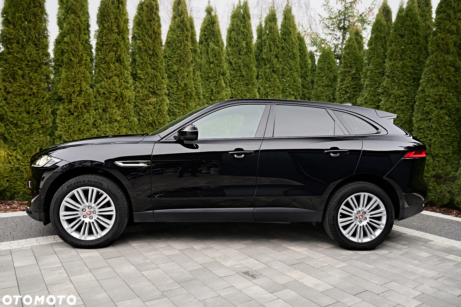 Jaguar F-Pace 20d AWD Prestige - 6