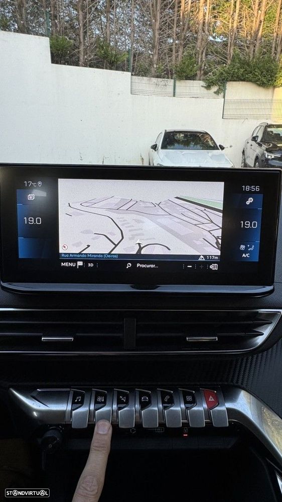 Peugeot 3008 1.2 PureTech Allure Pack - 22