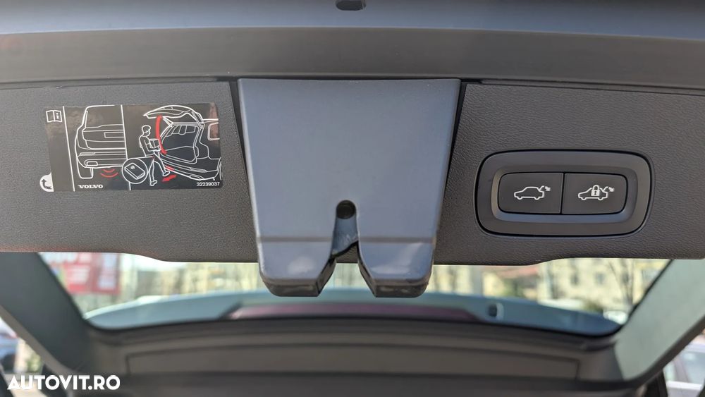 Volvo XC 60 B5 MHEV AT8 AWD Inscription - 28