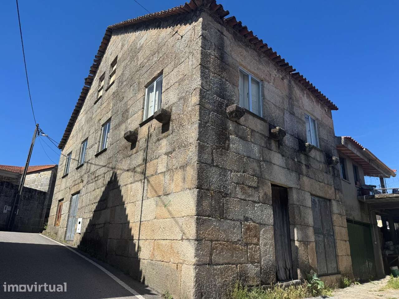Moradia em Pedra para Reconstrução com Potencial Único – Falorca, Sil - Grande imagem: 3/18