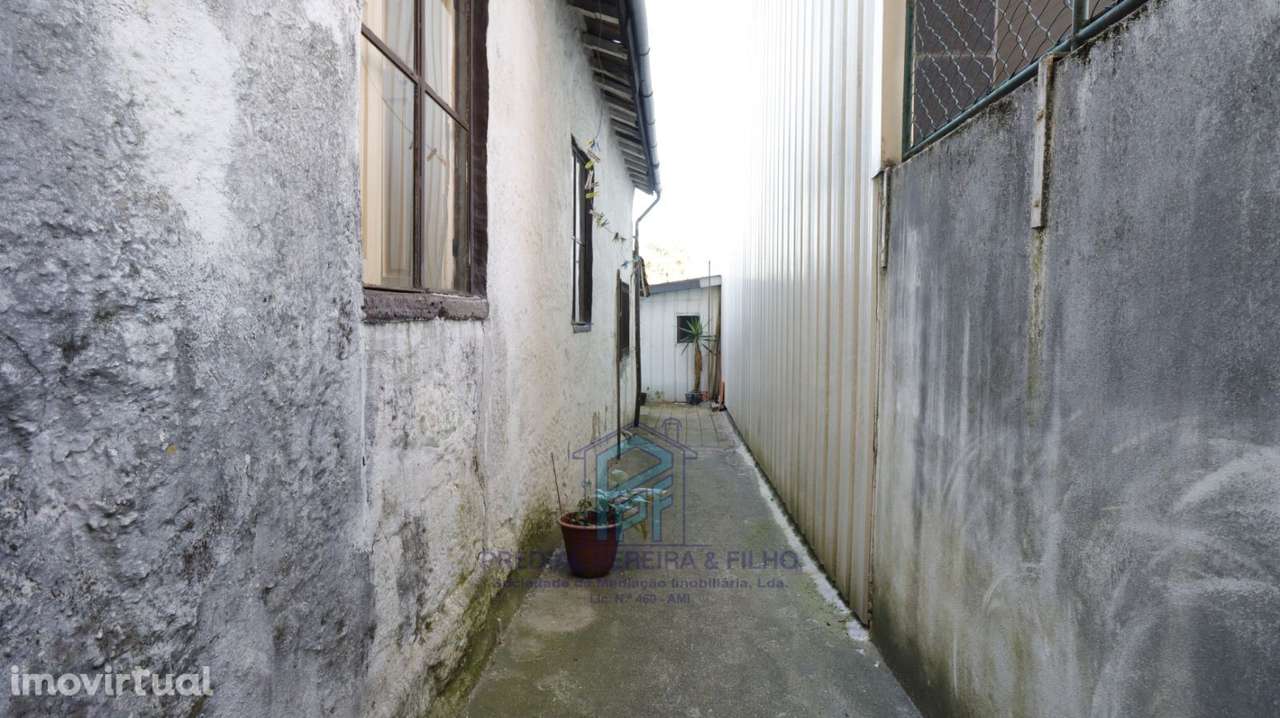 Moradia Térrea para restaurar - Rio Tinto / Areosa - Grande imagem: 2/24