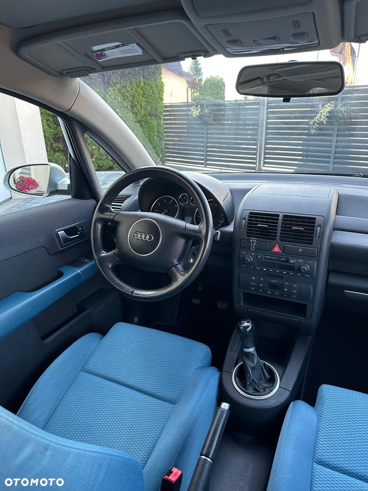 Audi A2 1.4 - 10