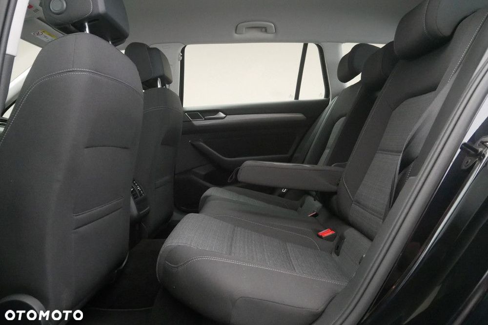 Volkswagen Passat Variant 2.0 TSI Business DSG - 15