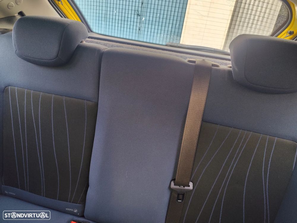 Opel Corsa 1.2 Twinport Essentia - 6