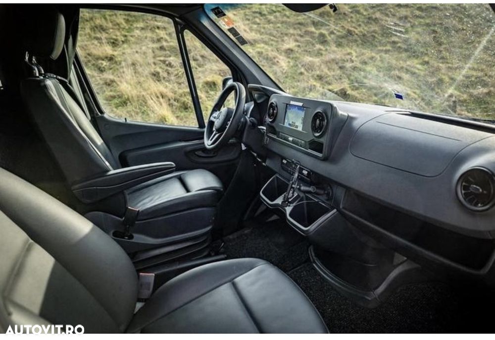 Mercedes-Benz Sprinter maxi - 24