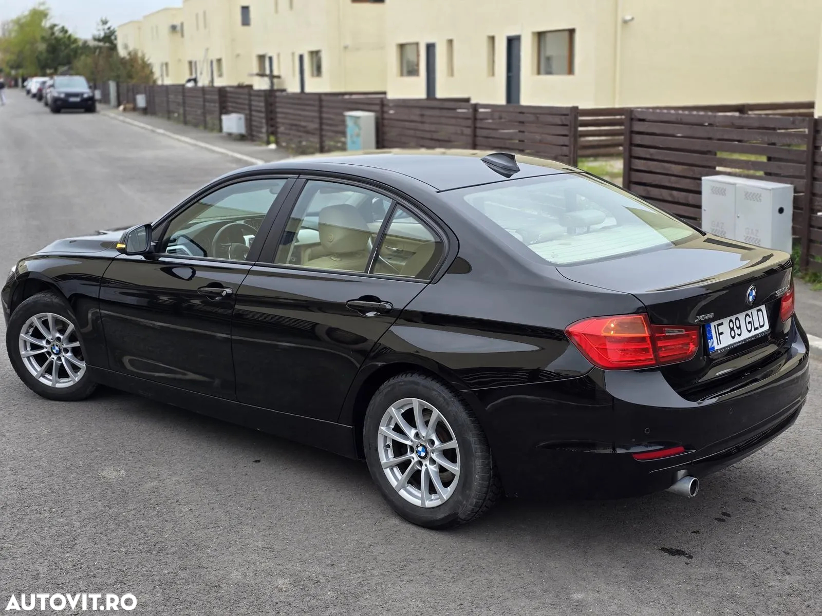 BMW Seria 3 - 10