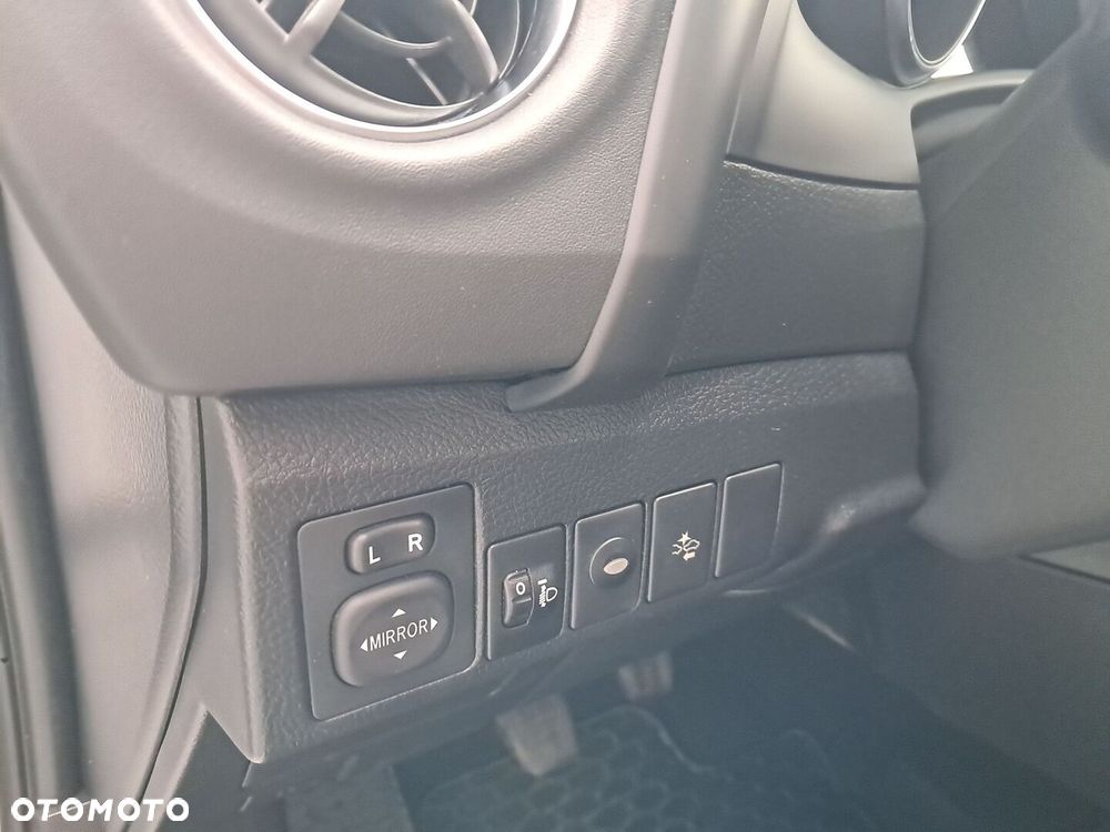 Toyota Auris 1.4 D-4D Premium - 13