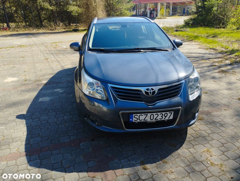 Toyota Avensis 1.8 Luna - 11