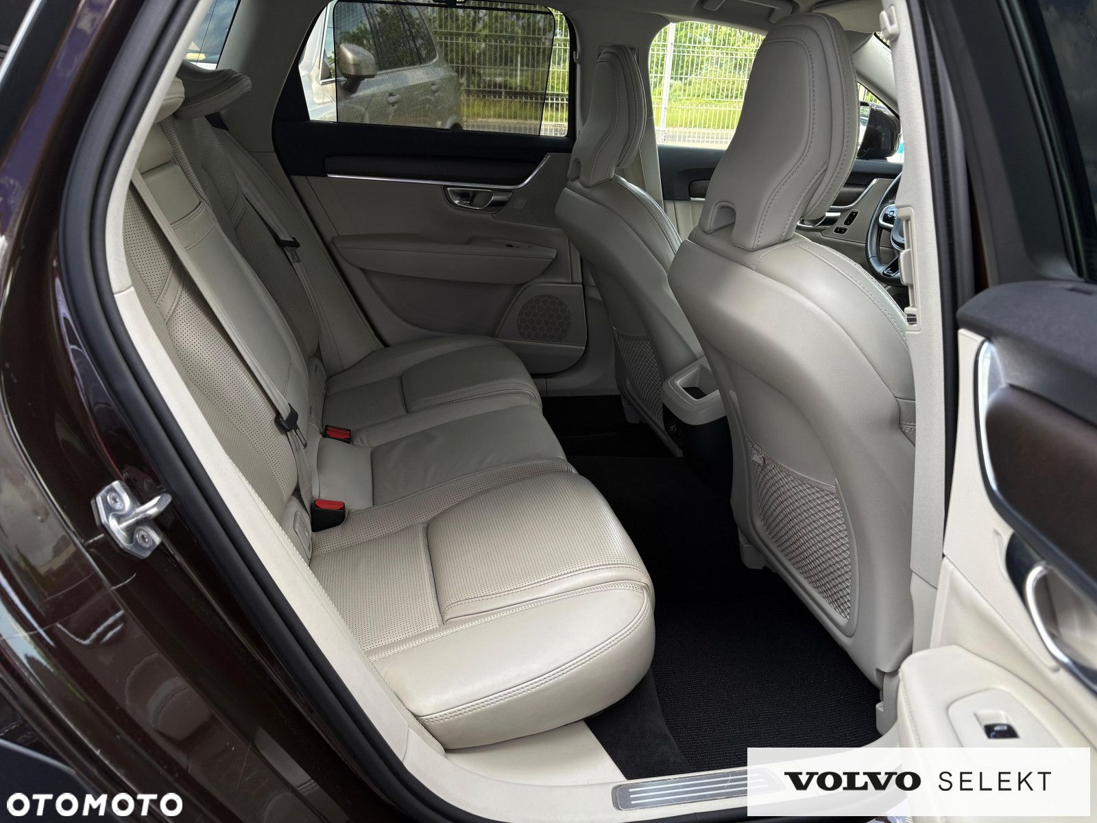 Volvo V90 Cross Country - 22