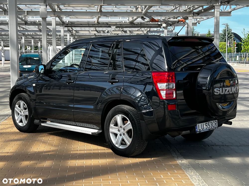 Suzuki Grand Vitara 2.0 De Luxe - 12