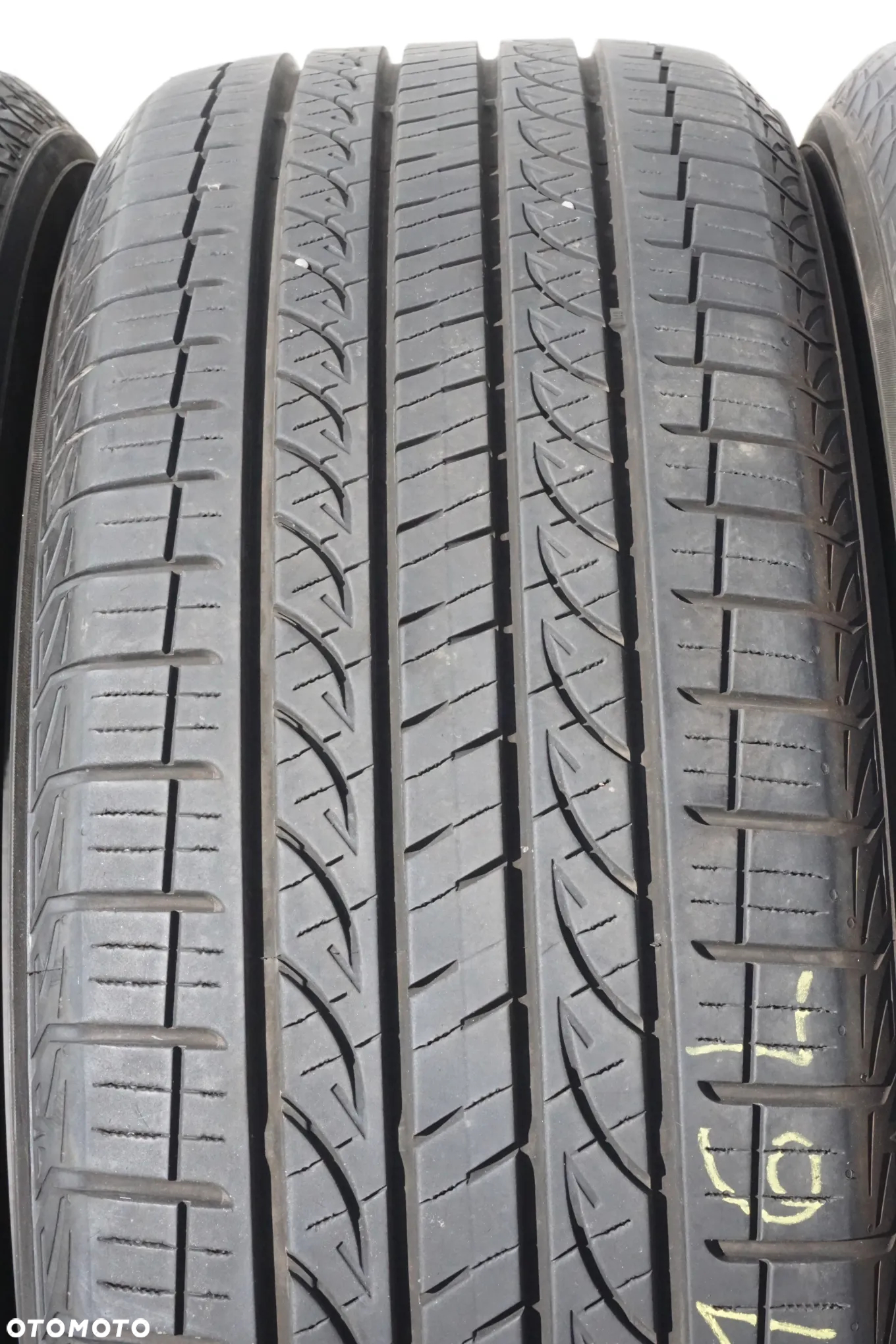 235 55 19 yokohama avid 2021r - 4