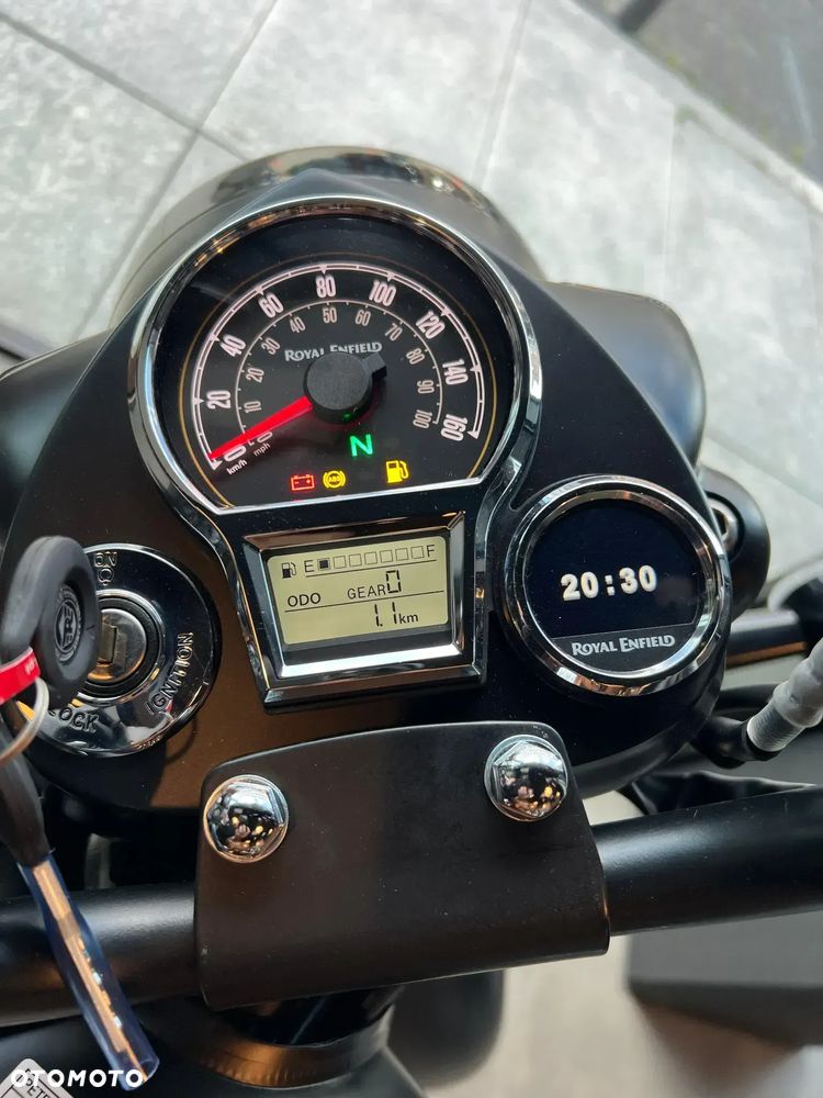 Royal Enfield Classic - 5