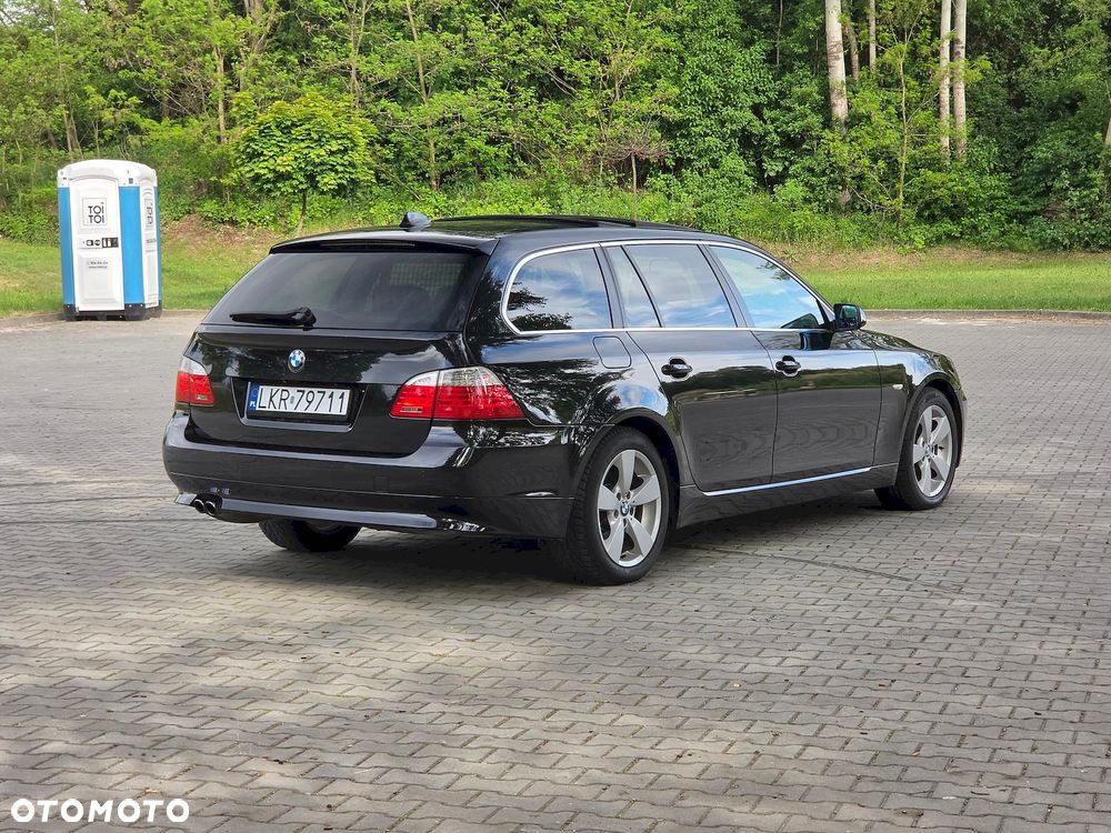 BMW Seria 5 525xd - 7