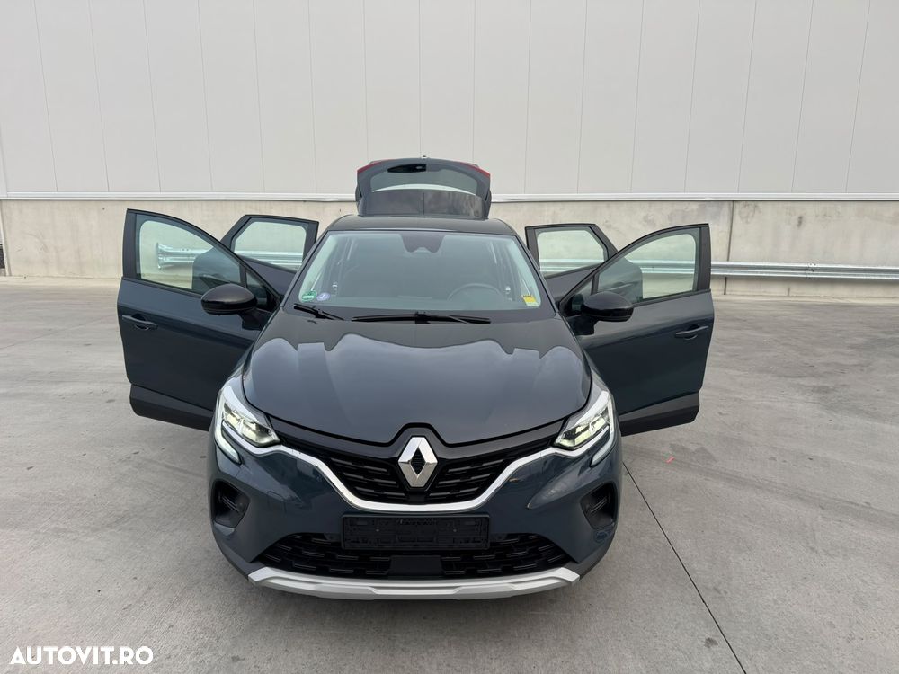 Renault Captur 2023 photo 2