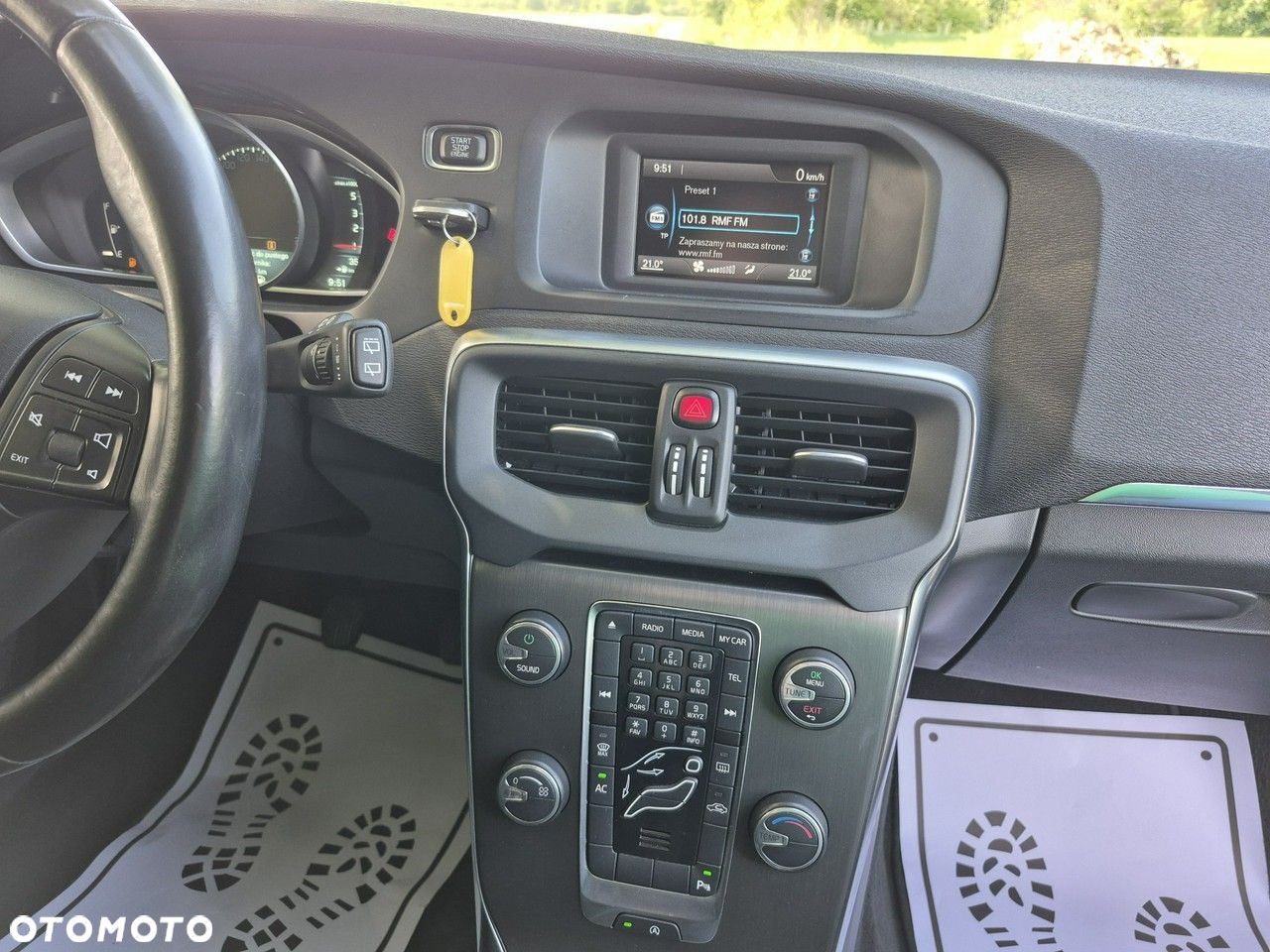 Volvo V40 - 15