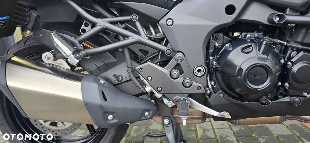 Kawasaki Versys 1100 SE - 18