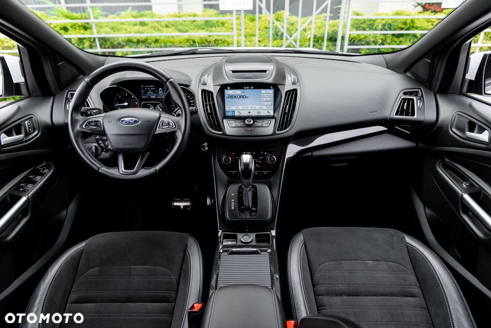 Ford Kuga 2.0 TDCi 4x4 ST-Line - 25
