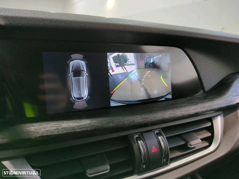 Alfa Romeo Stelvio 2.2 D Super AT8 - 10