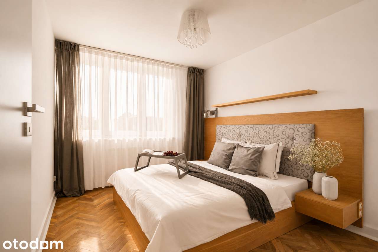 3 pokoje z oddzielną kuchnią i dużym balkonem | pod wejściem do Metra
