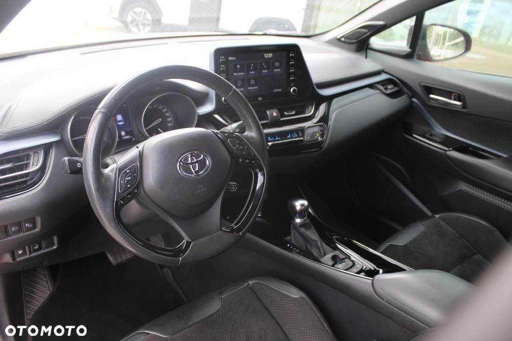 Toyota C-HR - 9