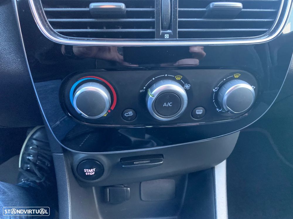 Renault Clio 1.5 dCi Limited C/PM+Pneu - 27