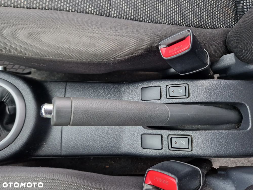 Suzuki SX4 1.6 GS / Premium - 23