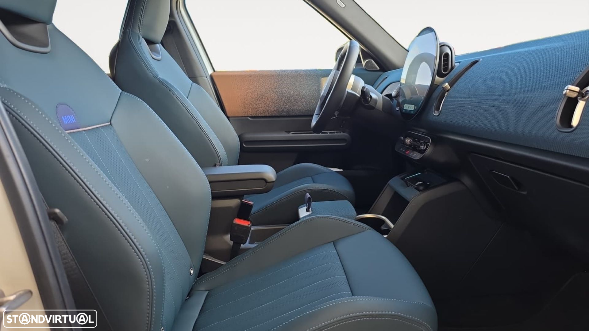 MINI Countryman E Favoured L - 11