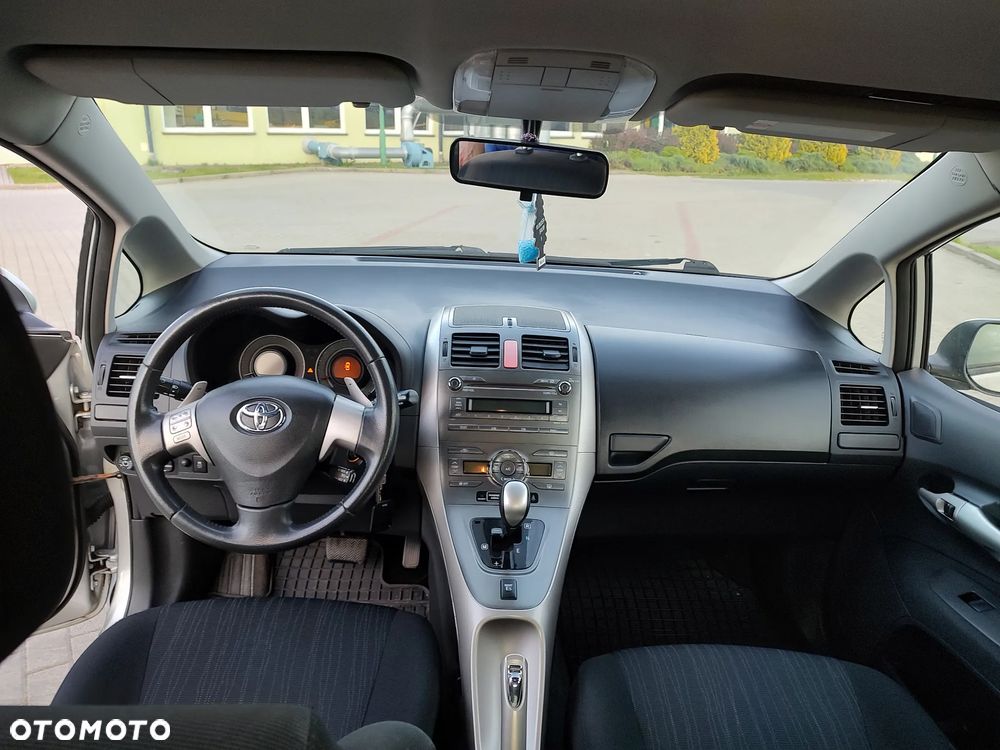 Toyota Auris 1.6 VVT-i Premium MM - 12