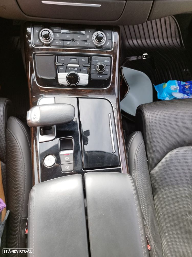 Audi A8 3.0 TDI V6 quattro Longo Clean Diesel - 10