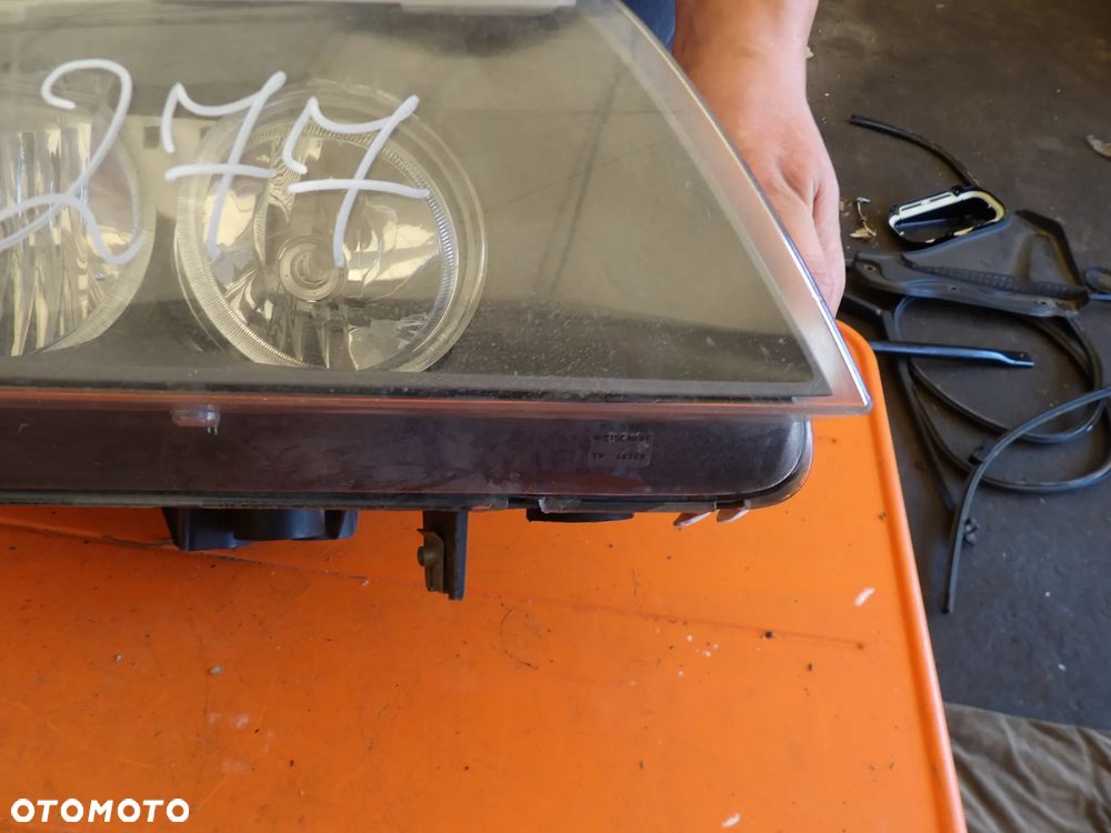 BMW - E90 - H7 - LIFT - PRAWA LAMPA PRZEDNIA - UK - 7202576 - 2