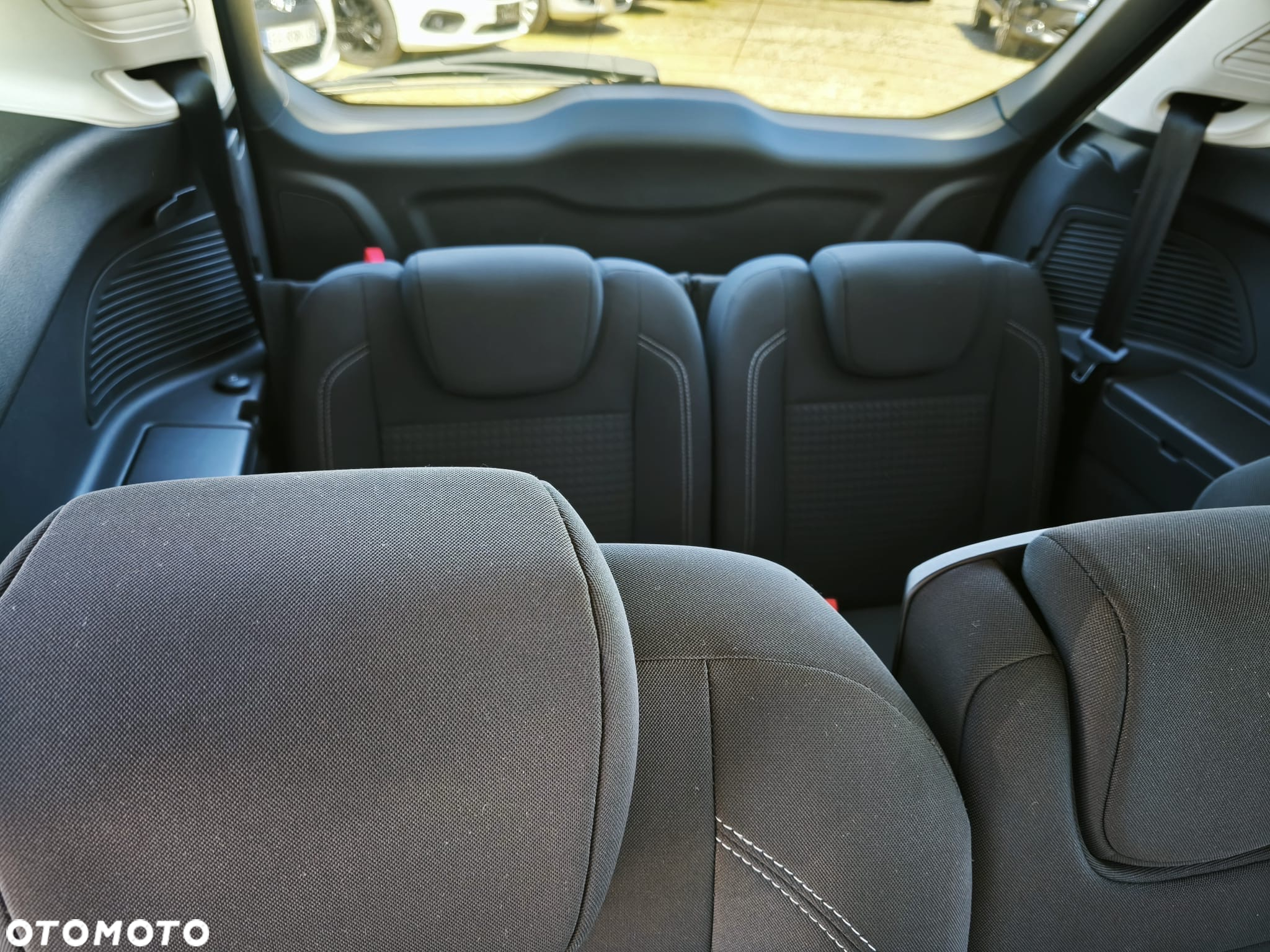 Ford Grand C-MAX 1.0 EcoBoost Start-Stopp-System Ambiente - 20