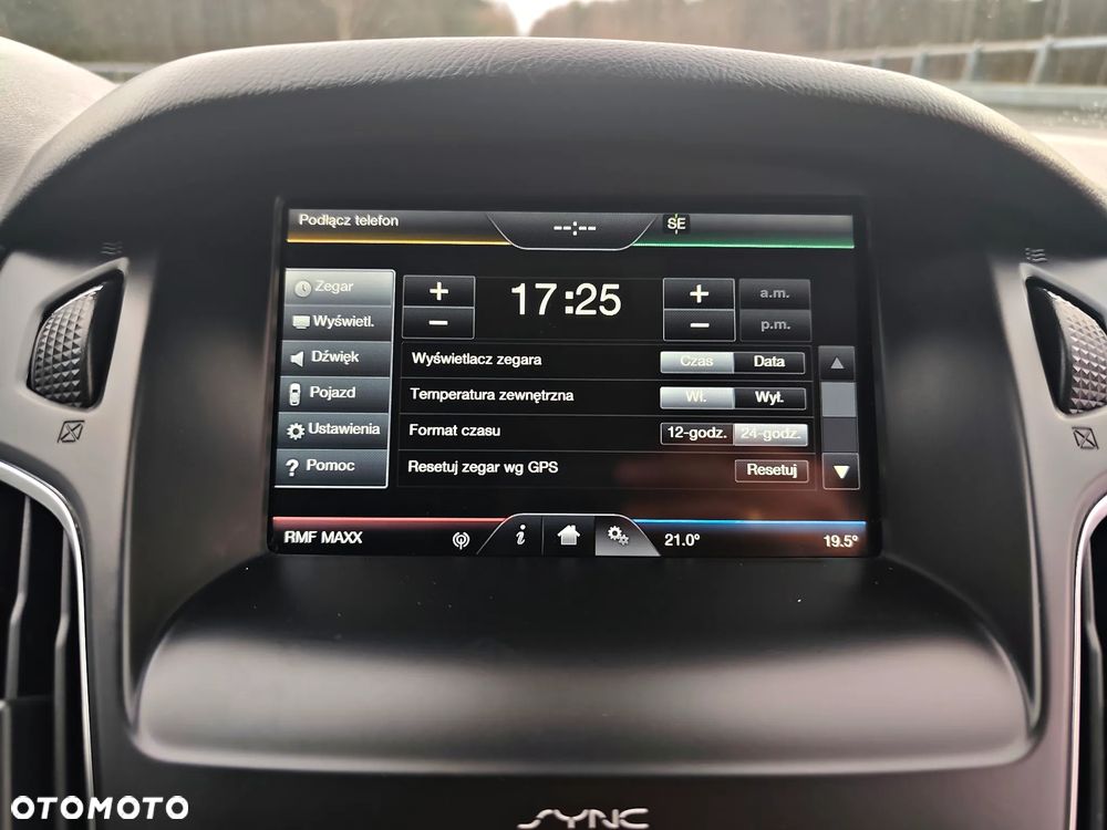 Ford Focus 1.0 EcoBoost Titanium - 25