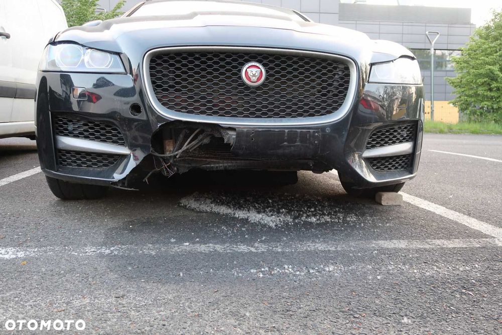 Jaguar XF - 3