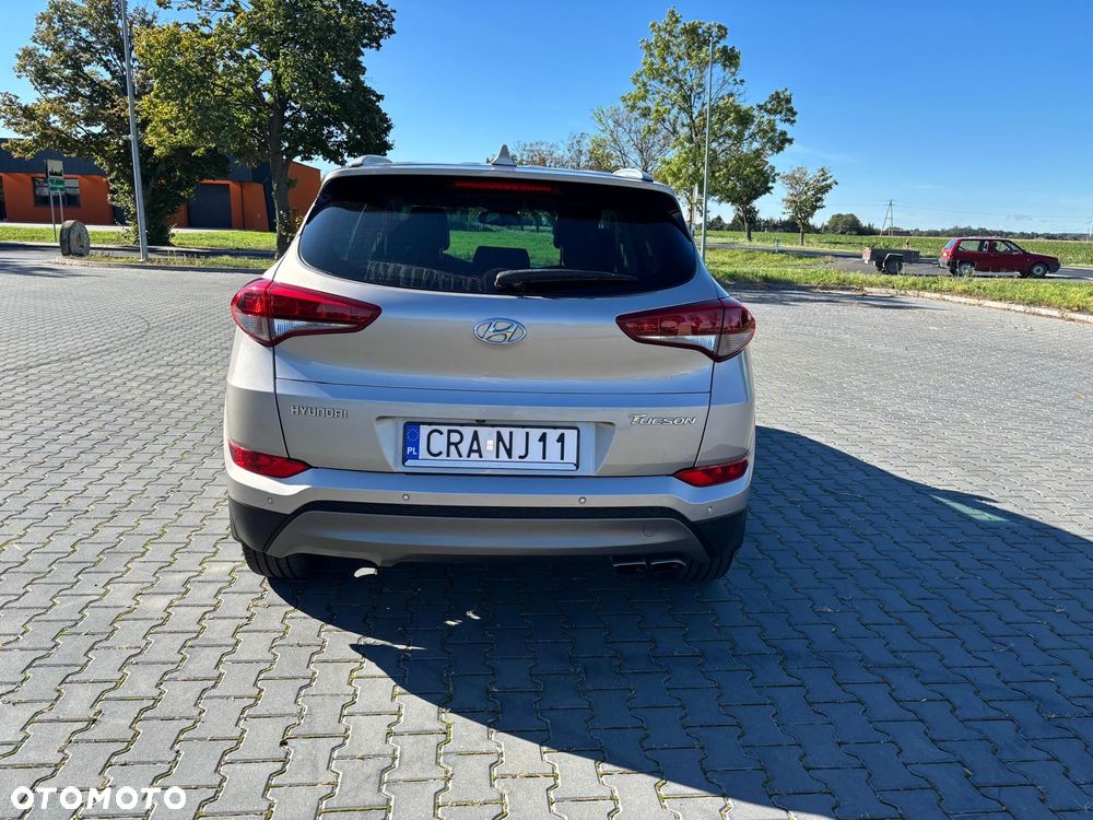 Hyundai Tucson 2.0 CRDI BlueDrive Style 2WD - 3