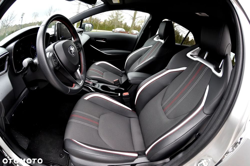 Toyota Corolla 2.0 Hybrid GR Sport - 25