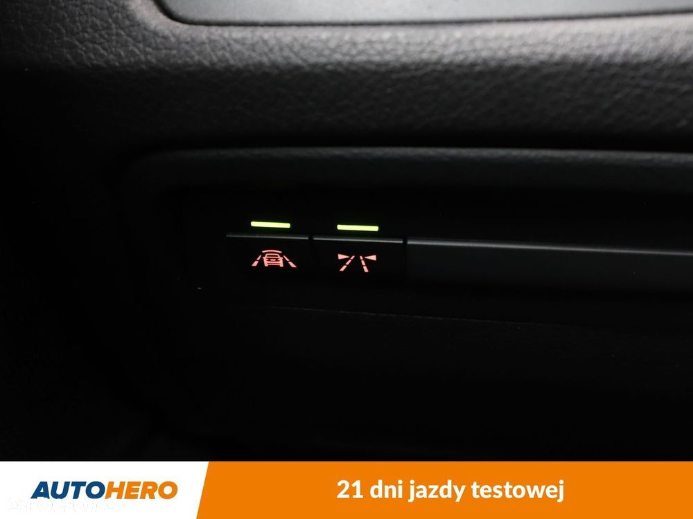 BMW Seria 4 420d Sport Line - 32