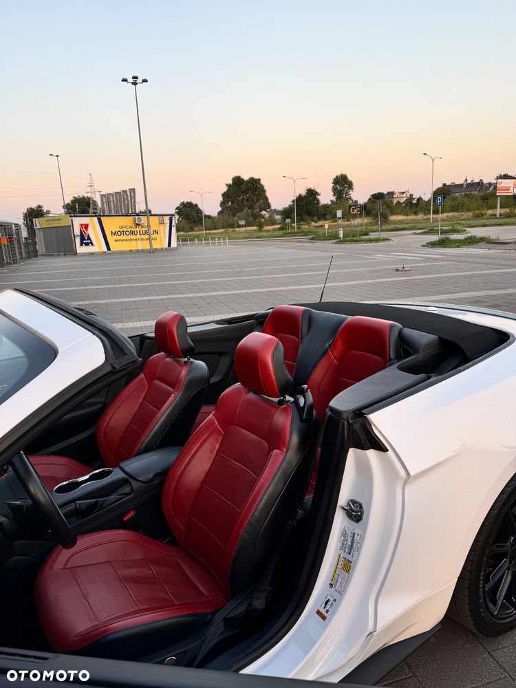 Ford Mustang 5.0 V8 GT - 10