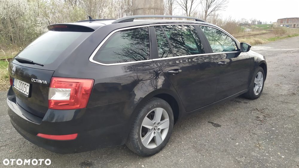 Skoda Octavia 1.6 TDI Active - 5