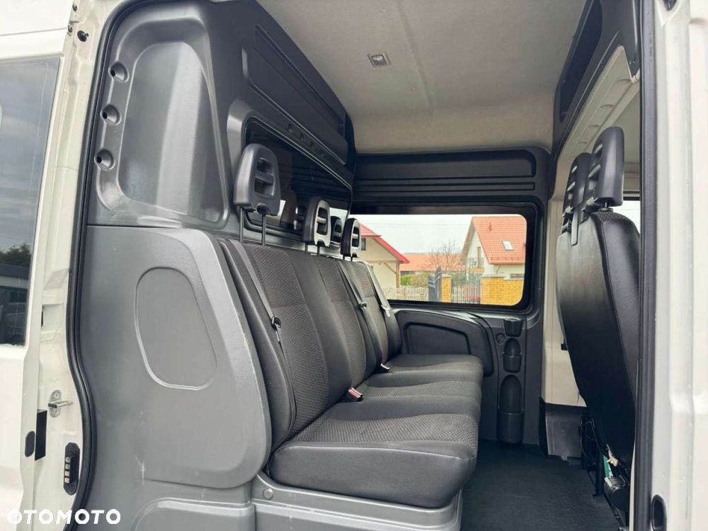 Peugeot Boxer  Maxi  7-osobowy - 37