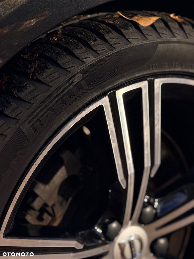 Volvo V60 T8 AWD Twin Engine Geartronic Inscription - 12