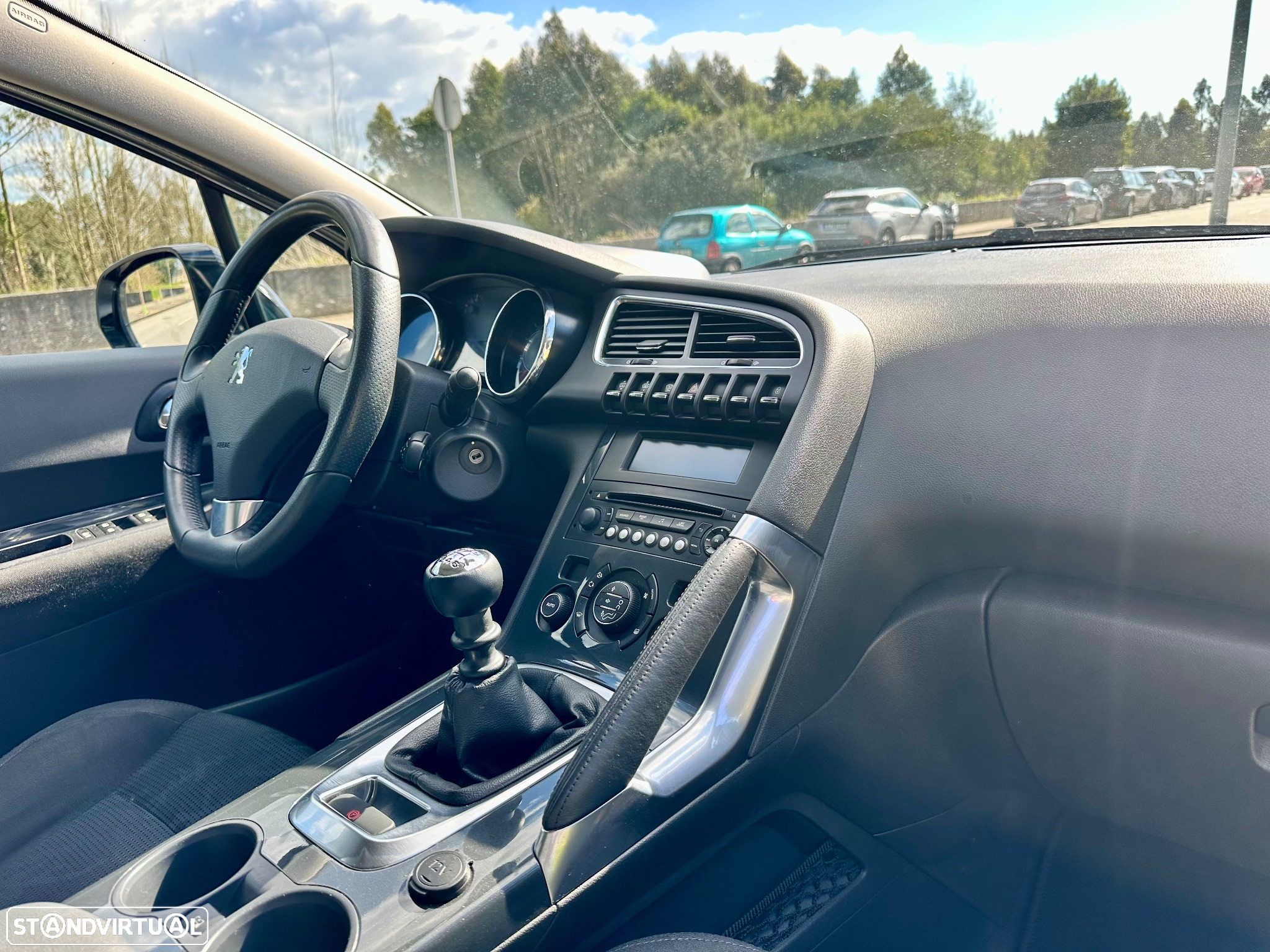 Peugeot 3008 1.6 HDi Allure - 33