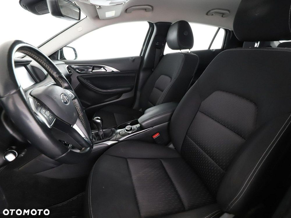 Infiniti Q30 1.5d Premium - 14
