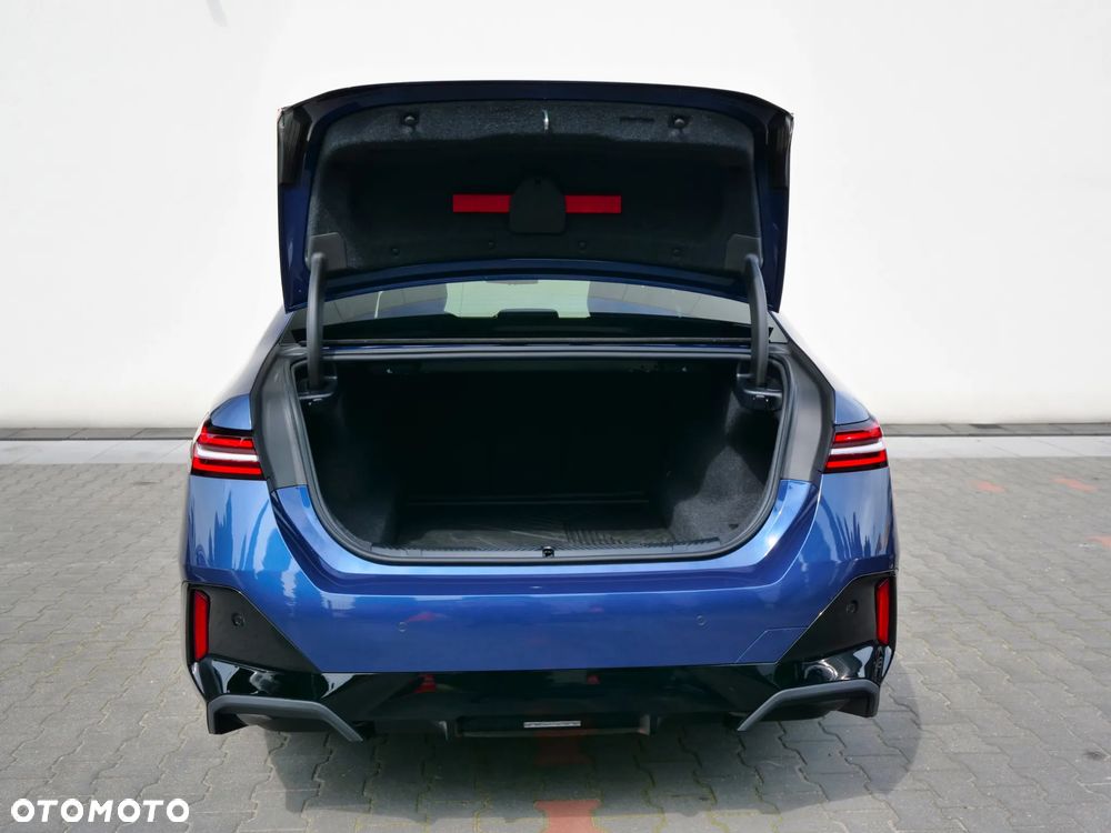 BMW Seria 5 - 33